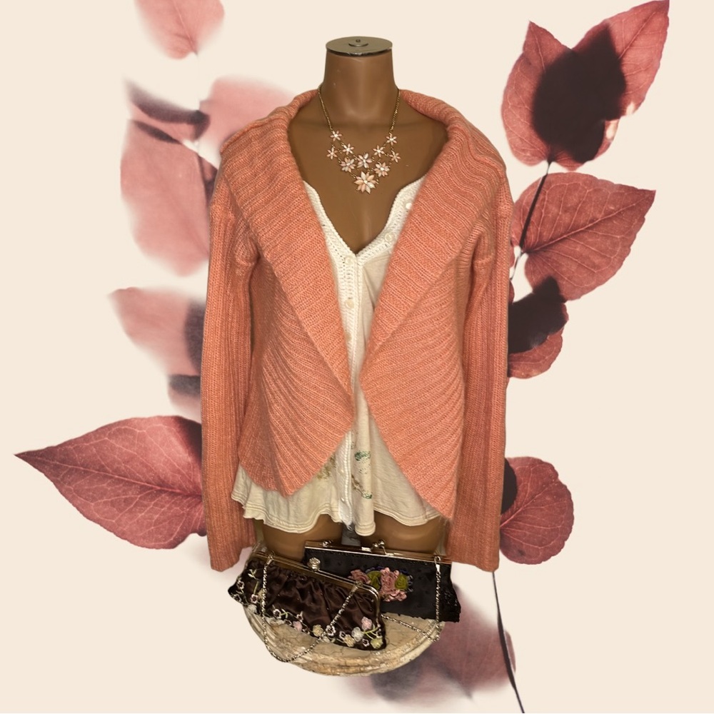 Free people  short shawl neck collar lg